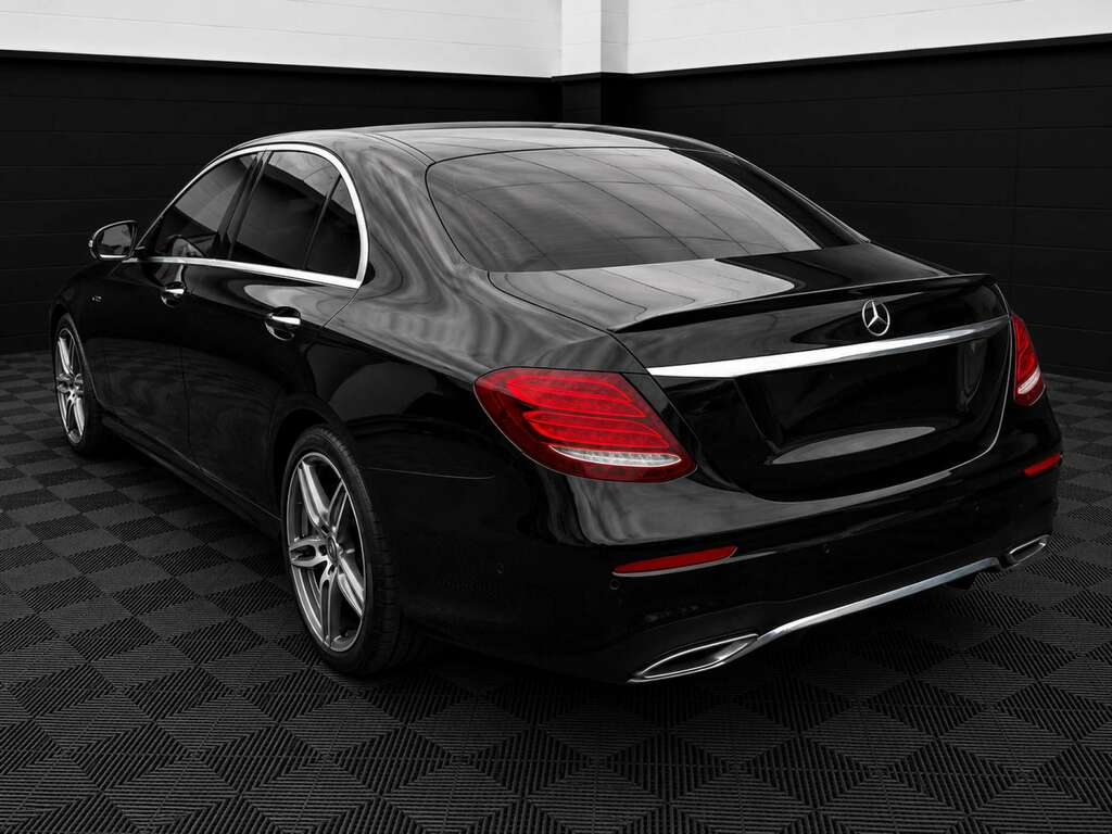 Mercedes-Benz E Class 2.0 E 220 D Amg Line DE18DOG Black #2