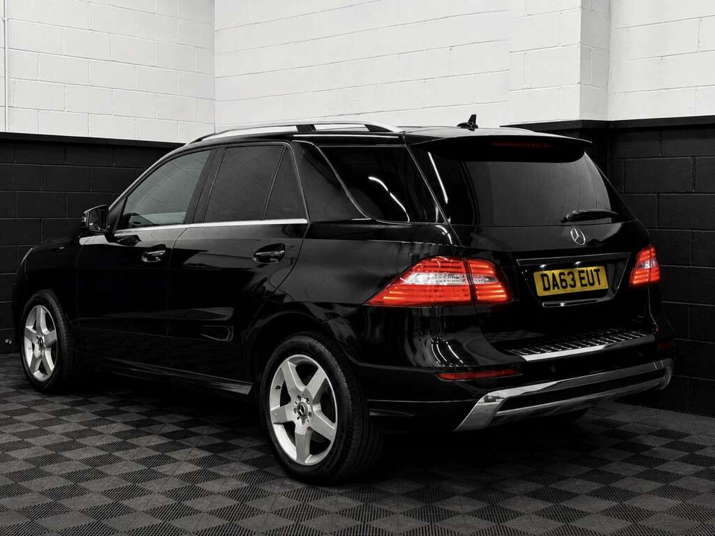 Mercedes-Benz M Class 2.1 Ml250 Amg Sport Bluetec 4Wd Black #4