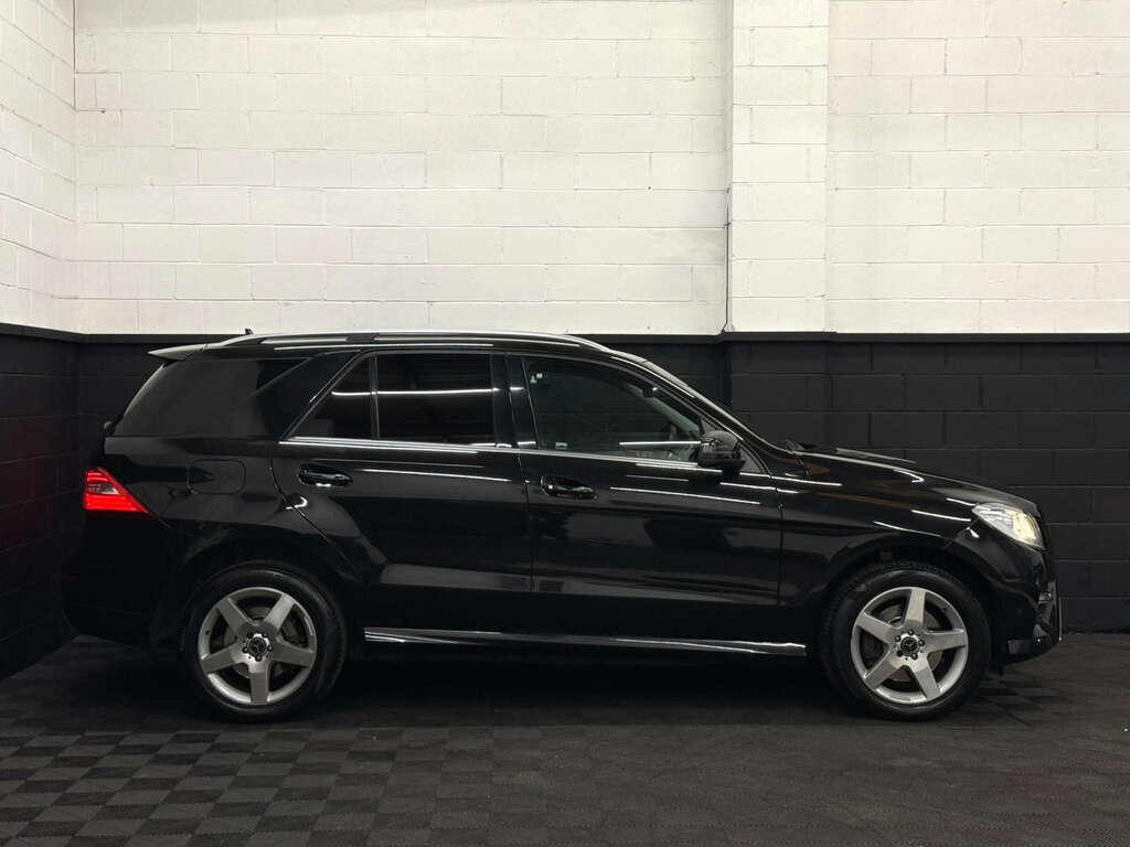 Mercedes-Benz M Class 2.1 Ml250 Amg Sport Bluetec 4Wd Black #2