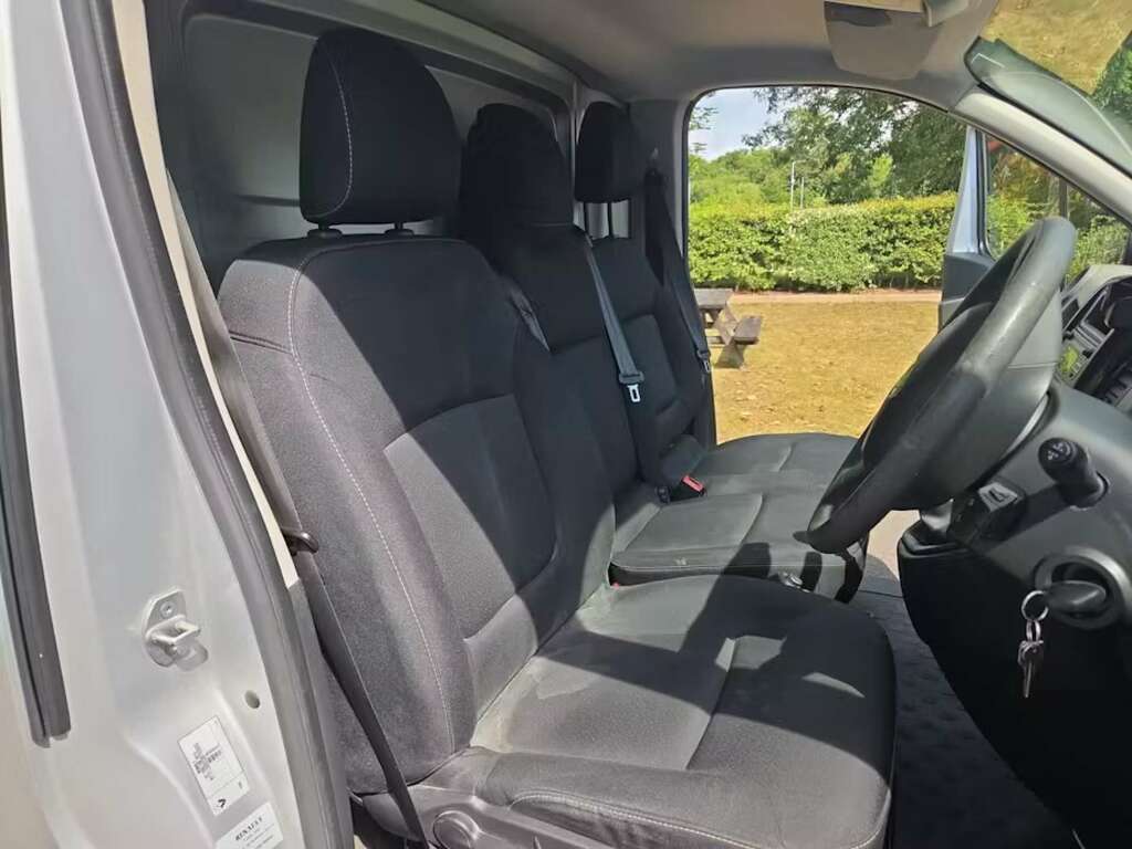 Renault Trafic 1.6 Trafic Sl27 Business Dci Silver #2