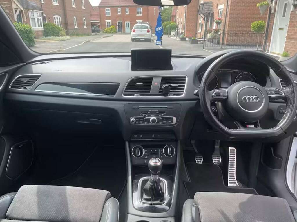 Audi Q3 2.0 Q3 Black Edition Tdi FD18XZC White #5