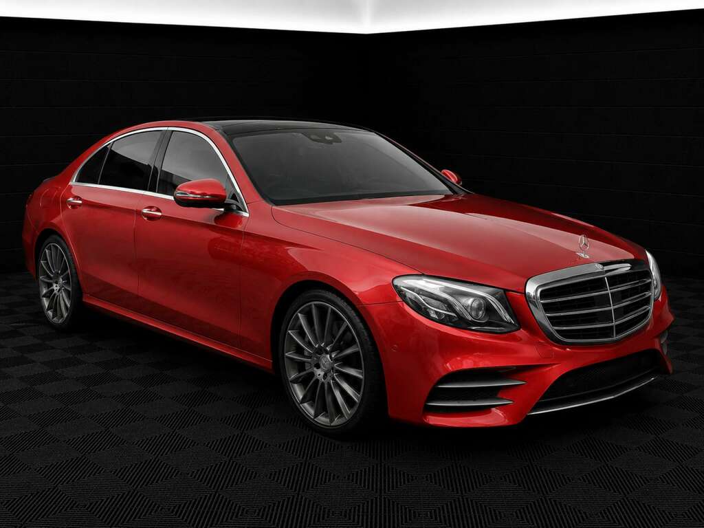 Mercedes-Benz E Class 2.0 E 220 D Amg Line Premium Red