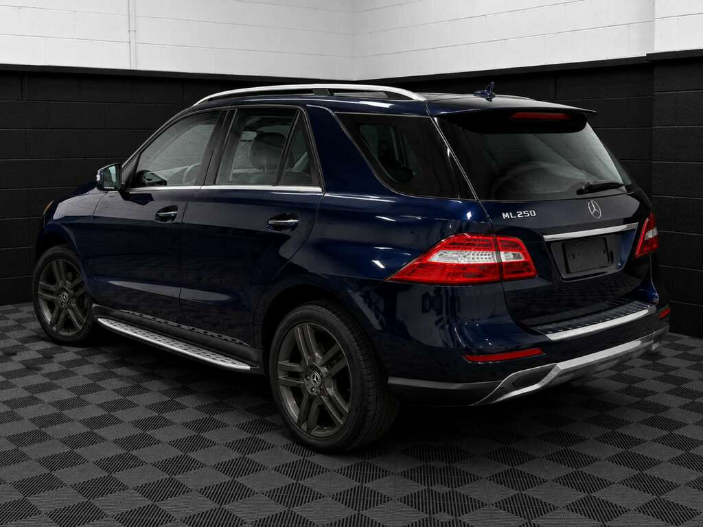 Mercedes-Benz M Class 2.1 Ml250 Se Bluetec 4Wd Blue #2