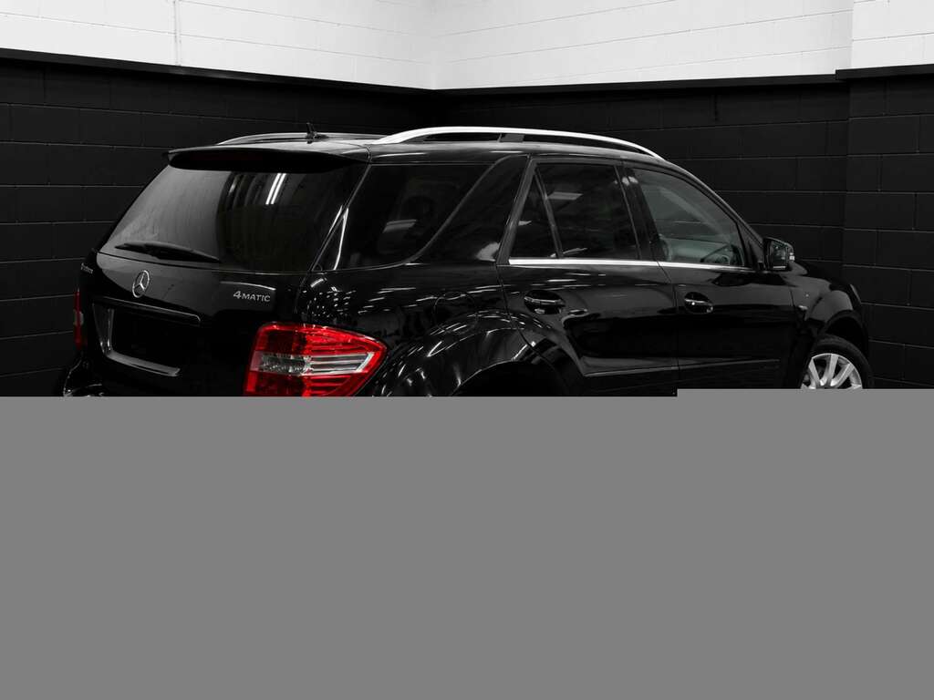 Mercedes-Benz M Class 3.0 Ml350 Grand Edition Cdi Blueefficiency 4W Black #2