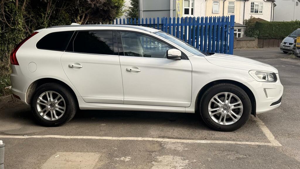 Volvo XC60 2.0 T5 Se Nav Suv Euro 6 S S 24 White #5
