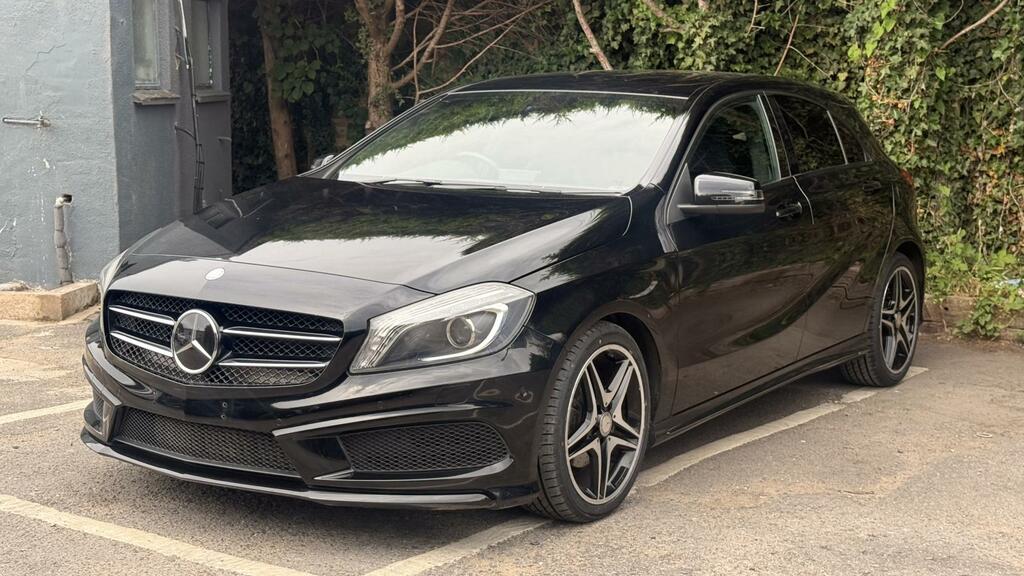 Mercedes-Benz A Class 1.6 A180 Blueefficiency Amg Night Edition 7G-dct E Black #3