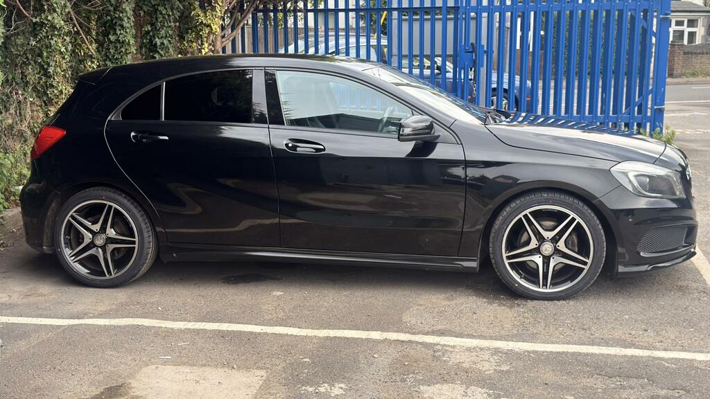 Mercedes-Benz A Class 1.6 A180 Blueefficiency Amg Night Edition 7G-dct E Black #5
