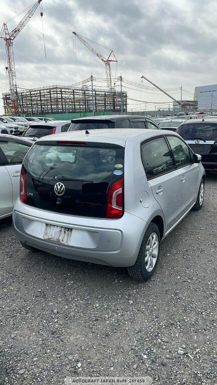 Volkswagen Up High Up Silver #4