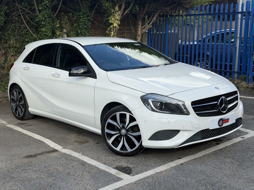 Mercedes-Benz A Class 1.6 A180 Amg Line Premium Hatchback 7 White #3