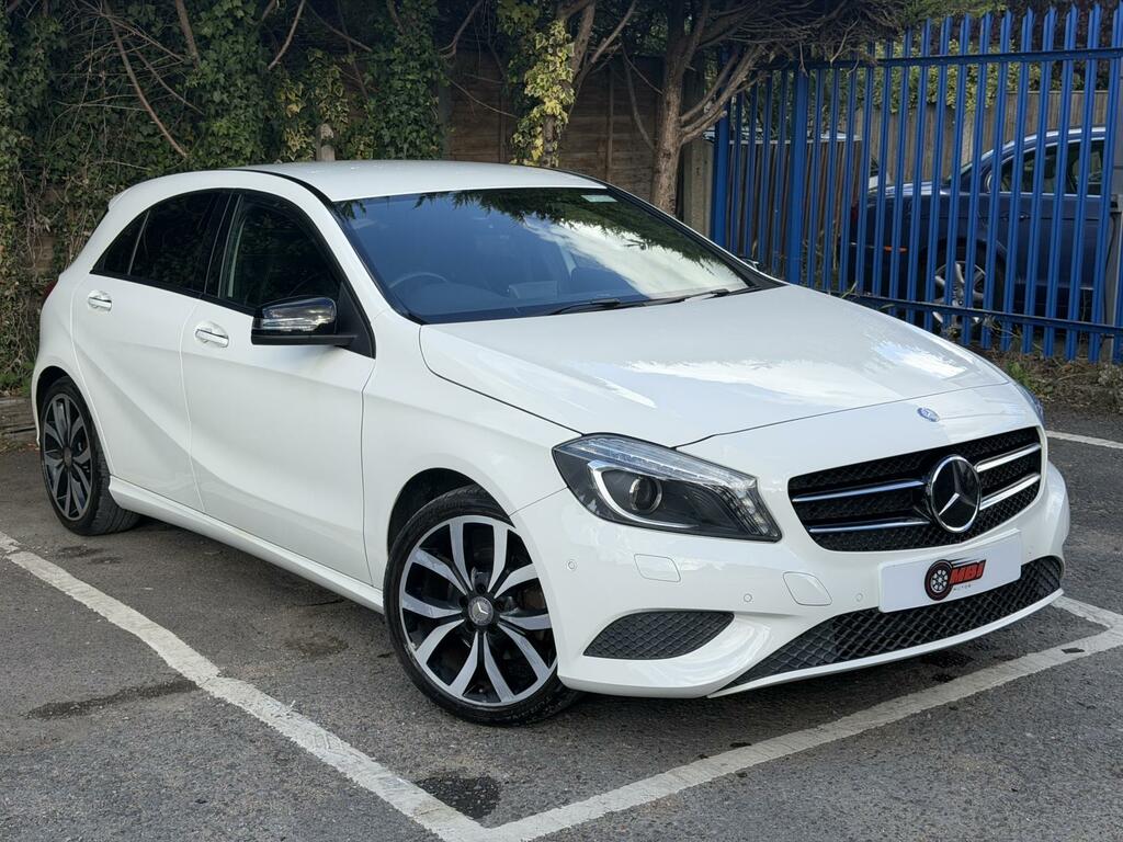 Mercedes-Benz A Class 1.6 A180 Amg Line Premium Hatchback 7 White