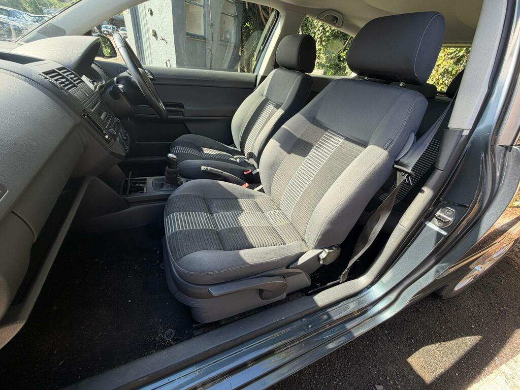 Volkswagen Polo E Silver #20