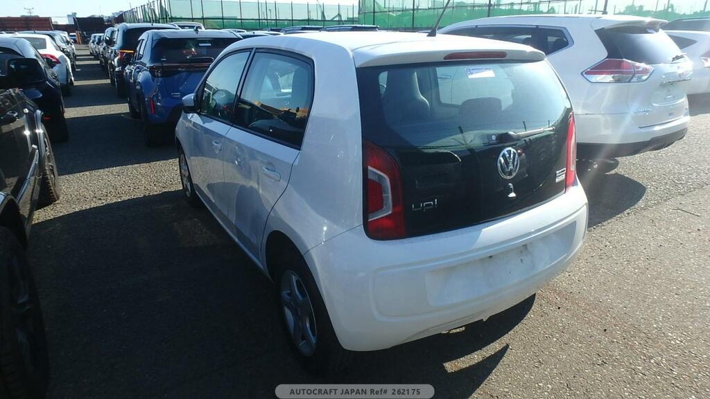 Volkswagen Up High Up White #2