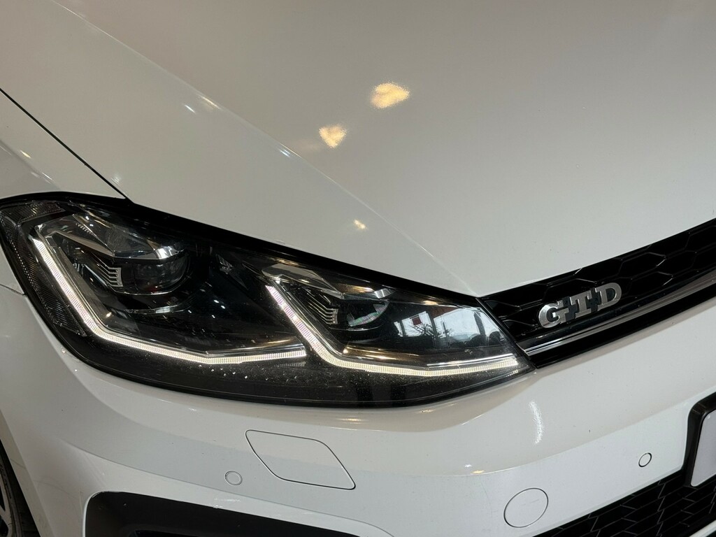 Volkswagen Golf Hatchback 2.0 Tdi Bluemotion Tech Gtd 201867 LE67EEE White #4