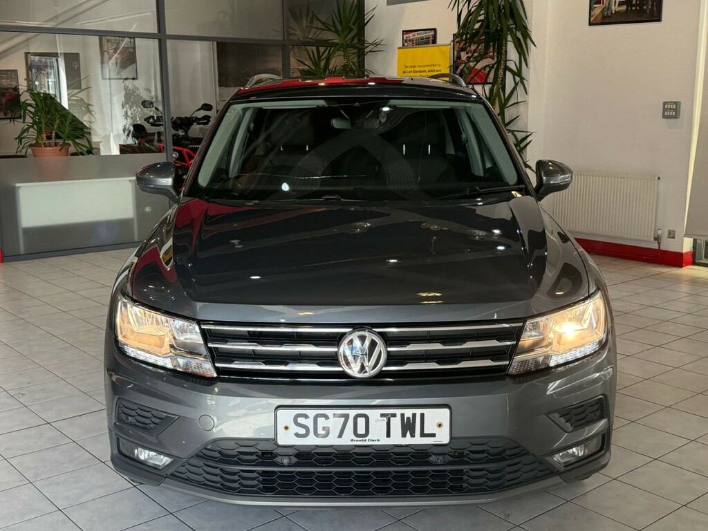 Volkswagen Tiguan Allspace Suv 1.5 Tsi Evo Match 202070 Grey #3