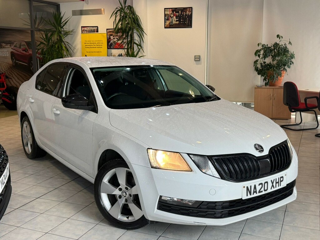 Skoda Octavia 1.5 Tsi Act Se Drive White