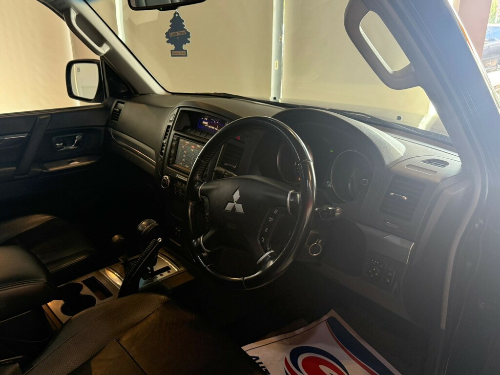 Mitsubishi Shogun 3.2 Di-dc Equippe White #15