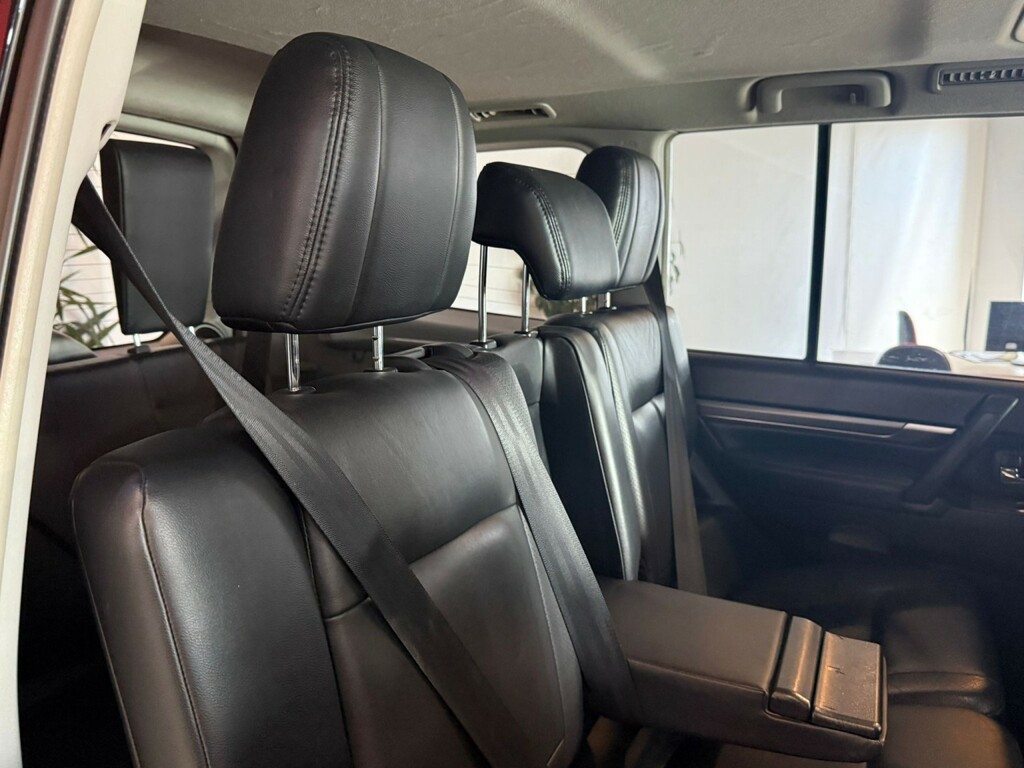 Mitsubishi Shogun 3.2 Di-dc Equippe White #11