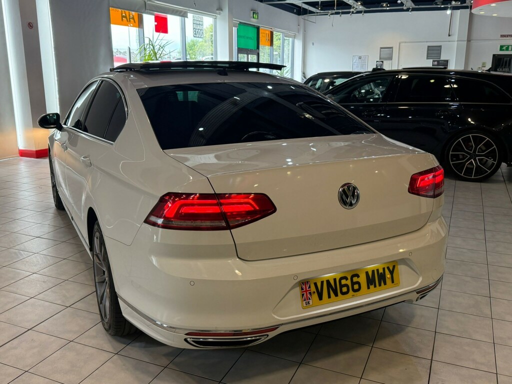 Volkswagen Passat 1.6 Tdi Bluemotion White #7