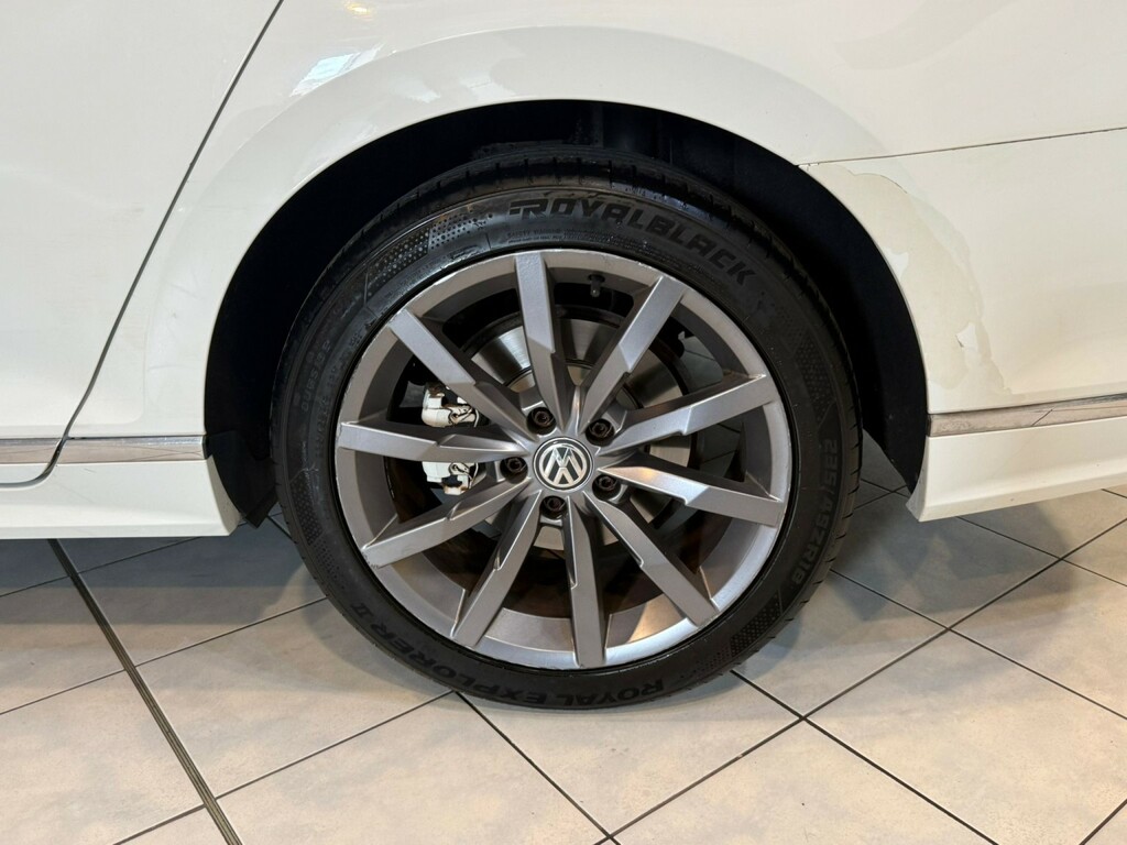 Volkswagen Passat 1.6 Tdi Bluemotion White #28