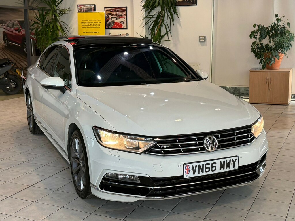Volkswagen Passat 2.0 Tdi Bluemotion Tech R-line White #2