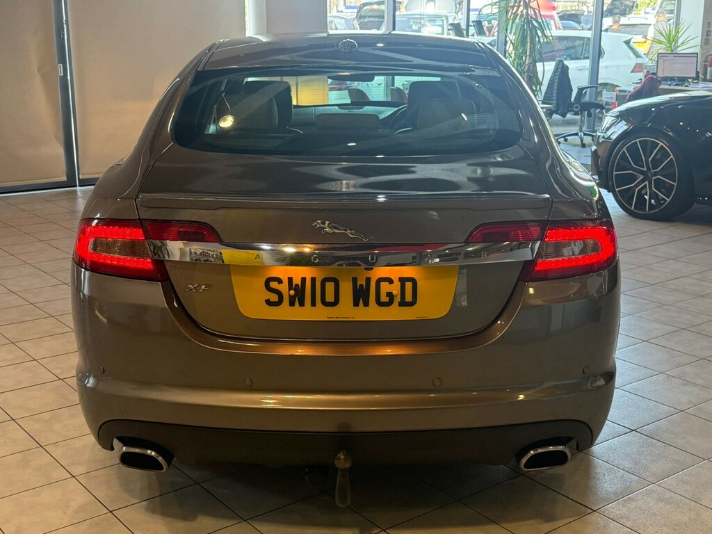 Jaguar XF 3.0 V6 Luxury 240 Bhp Grey #9