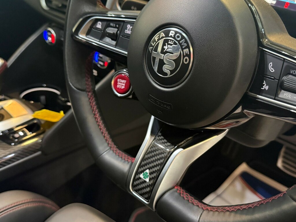 Alfa Romeo Giulia Giulia Veloce Tb Blue #24