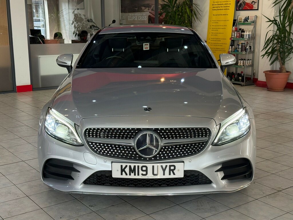 Mercedes-Benz E Class 2.0 E220d Amg Line White #4