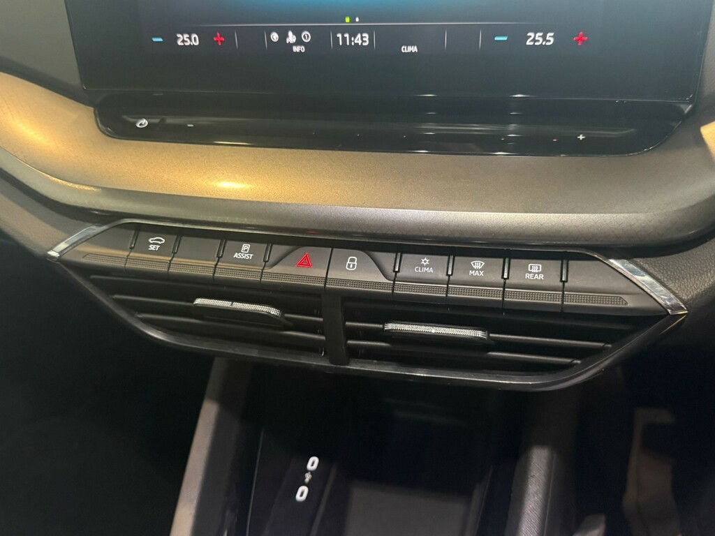 Skoda Octavia 2022 1.5 Tsi Se L Black #23