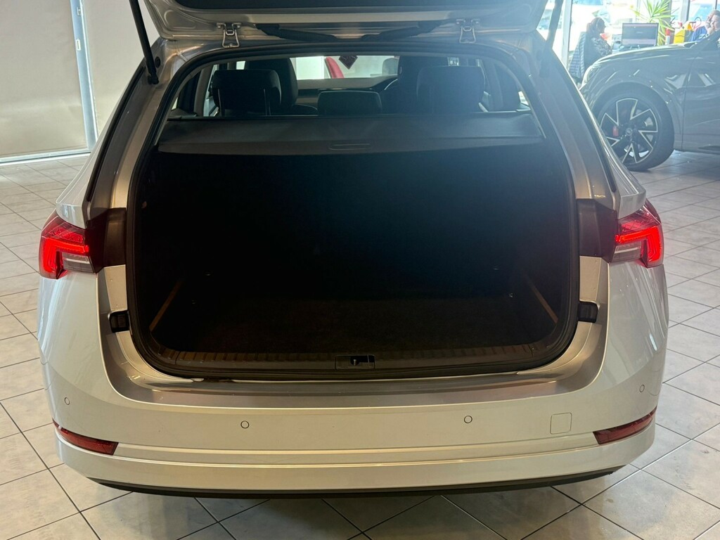 Skoda Octavia 2022 1.5 Tsi Se L Black #9