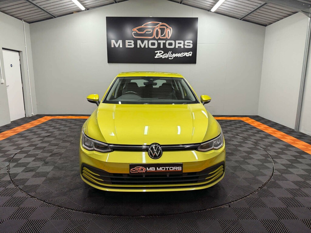 Volkswagen Golf Life Tsi RV70XYD Yellow #2