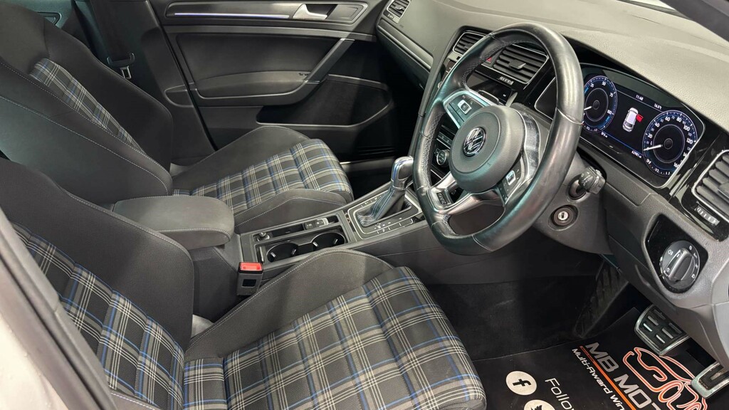Volkswagen Golf Gte Advance White #3