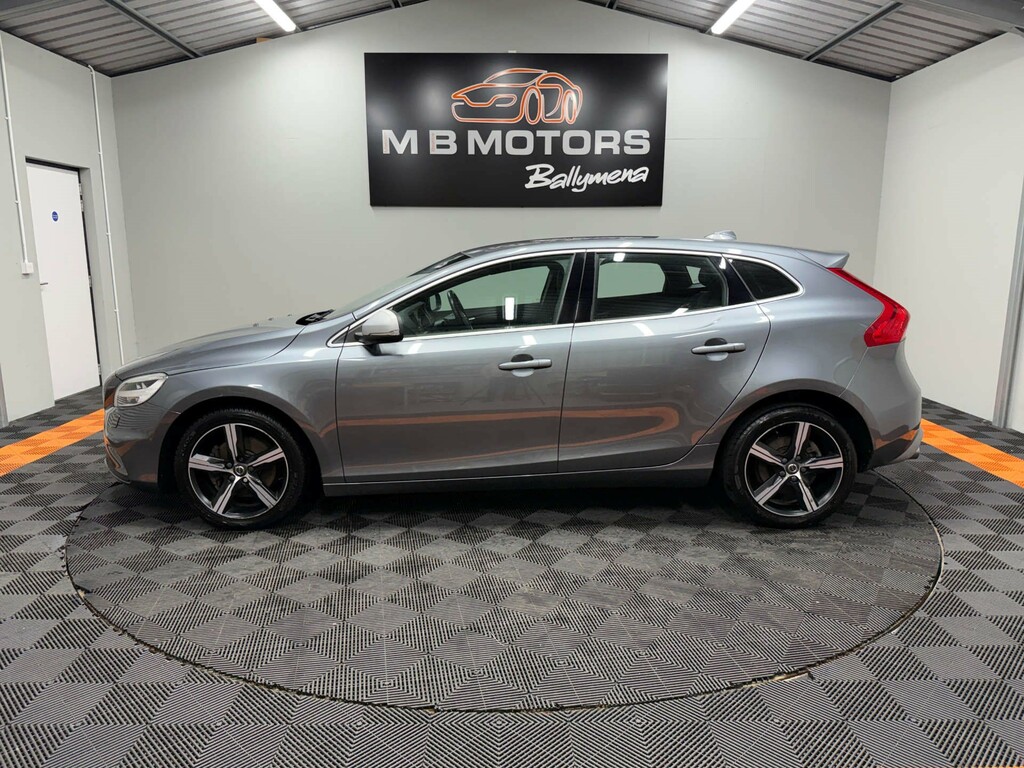 Volvo V40 R-design T3 BC68YWT #4