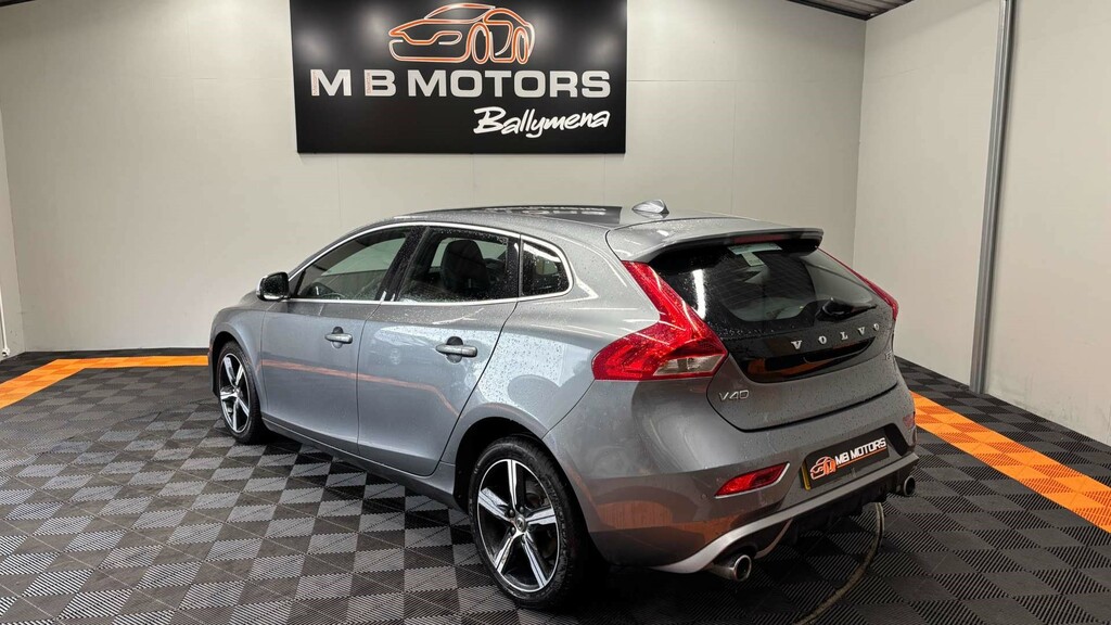Volvo V40 R-design T3 BC68YWT #2