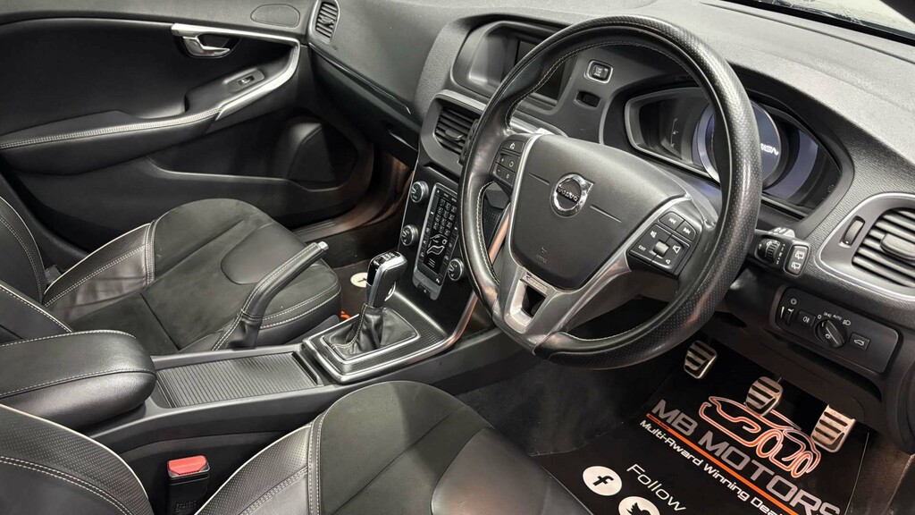 Volvo V40 R-design T3 BC68YWT #3