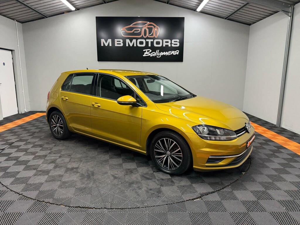 Volkswagen Golf Se Nav Tsi Bluemotion Technology Yellow