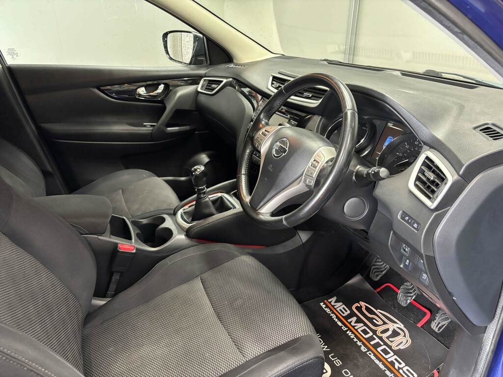 Nissan Qashqai N-connecta Dci MRZ1204 #2