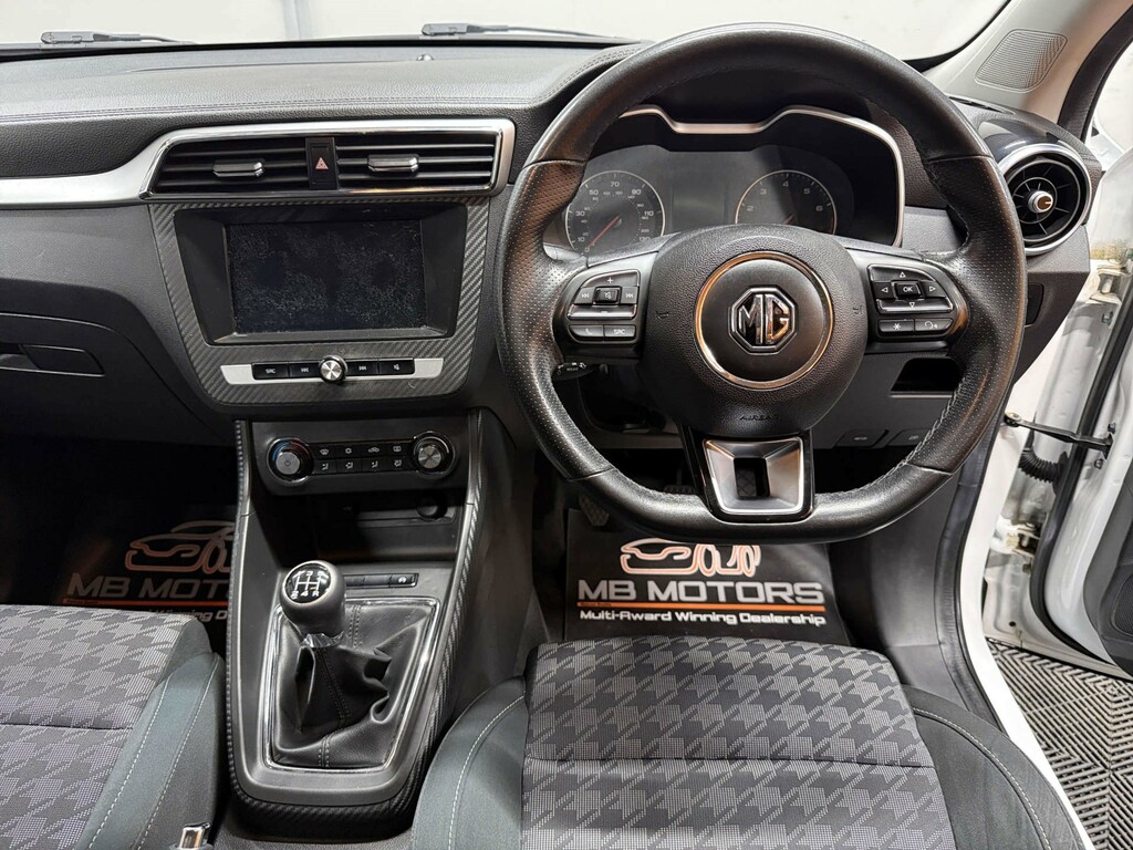 MG ZS 1.5 Vti-tech Excite Euro 6 Ss Red #13