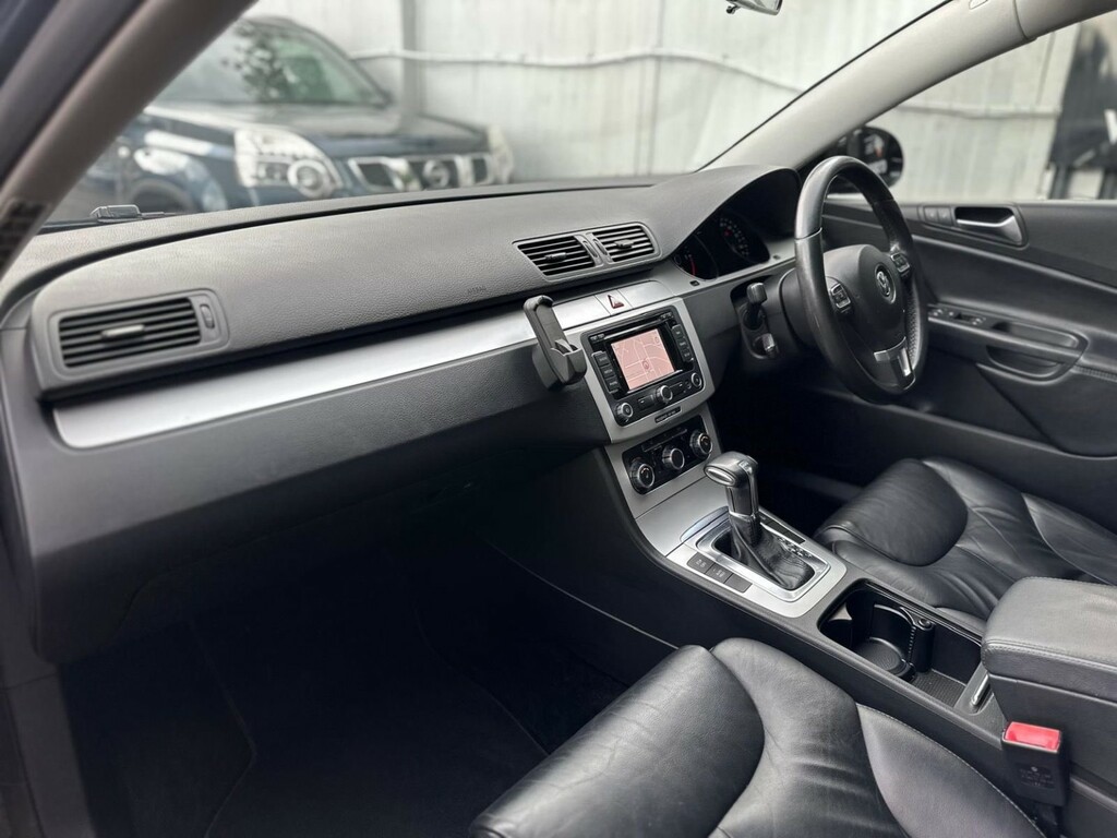 Volkswagen Passat Estate 2.0 Tdi Highline Plus 2010 HG60FXP Black #5