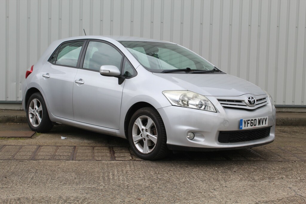 Toyota Auris Hatchback 1.3 Dual Vvt-i Tr 2011 Silver #6
