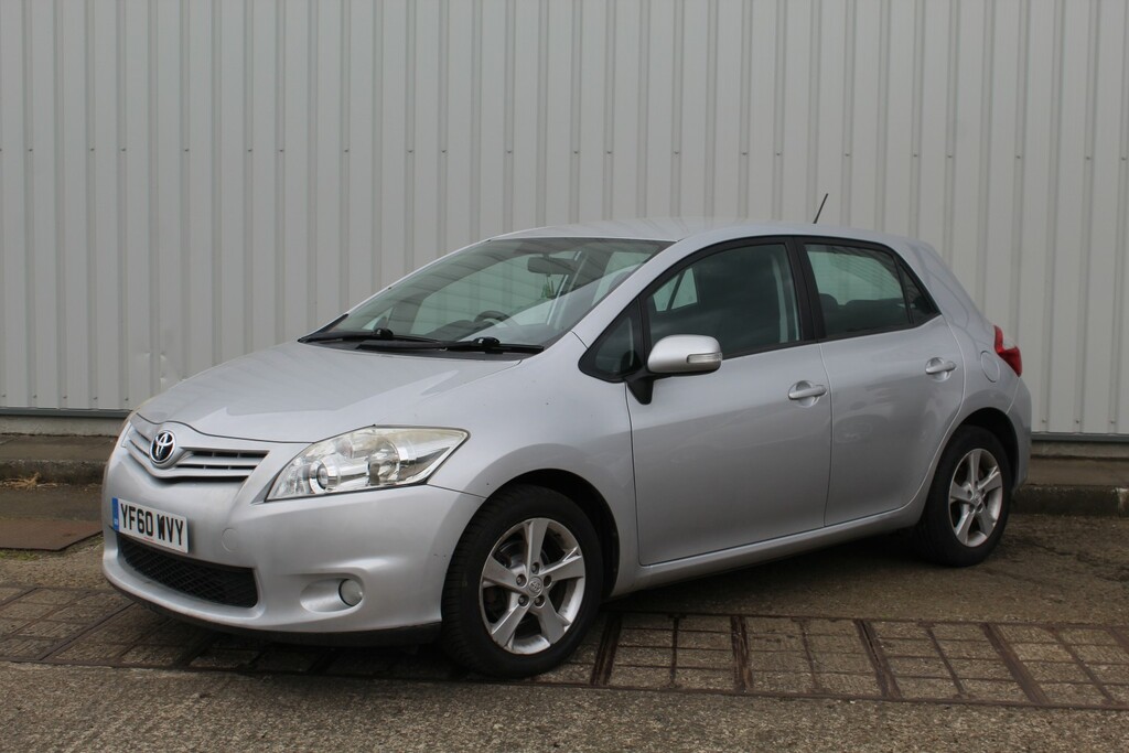 Toyota Auris Hatchback 1.3 Dual Vvt-i Tr 2011 Silver #5