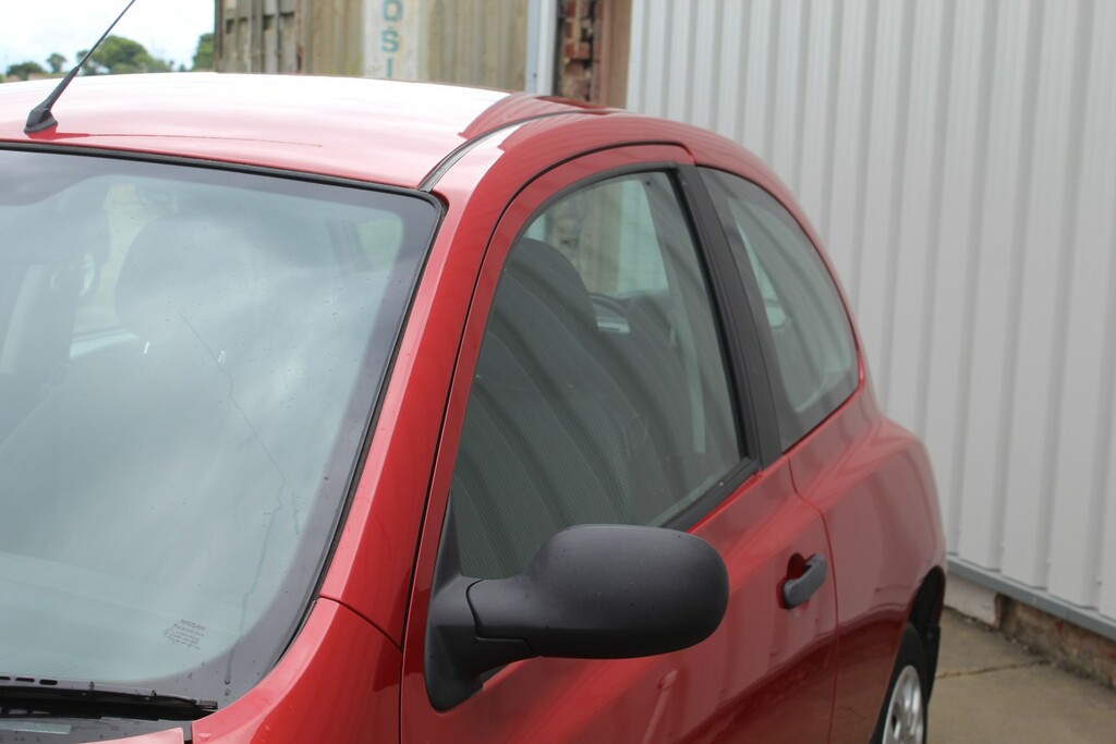 Nissan Micra 1.2 16V Acenta Red #15