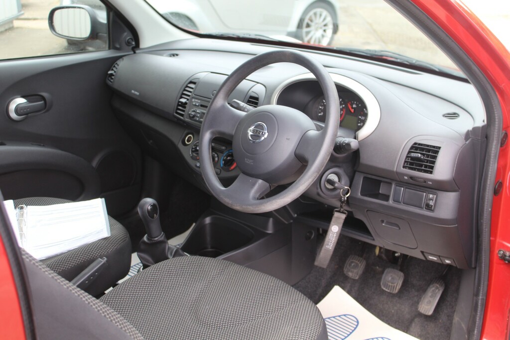 Nissan Micra 1.2 16V Acenta Red #12