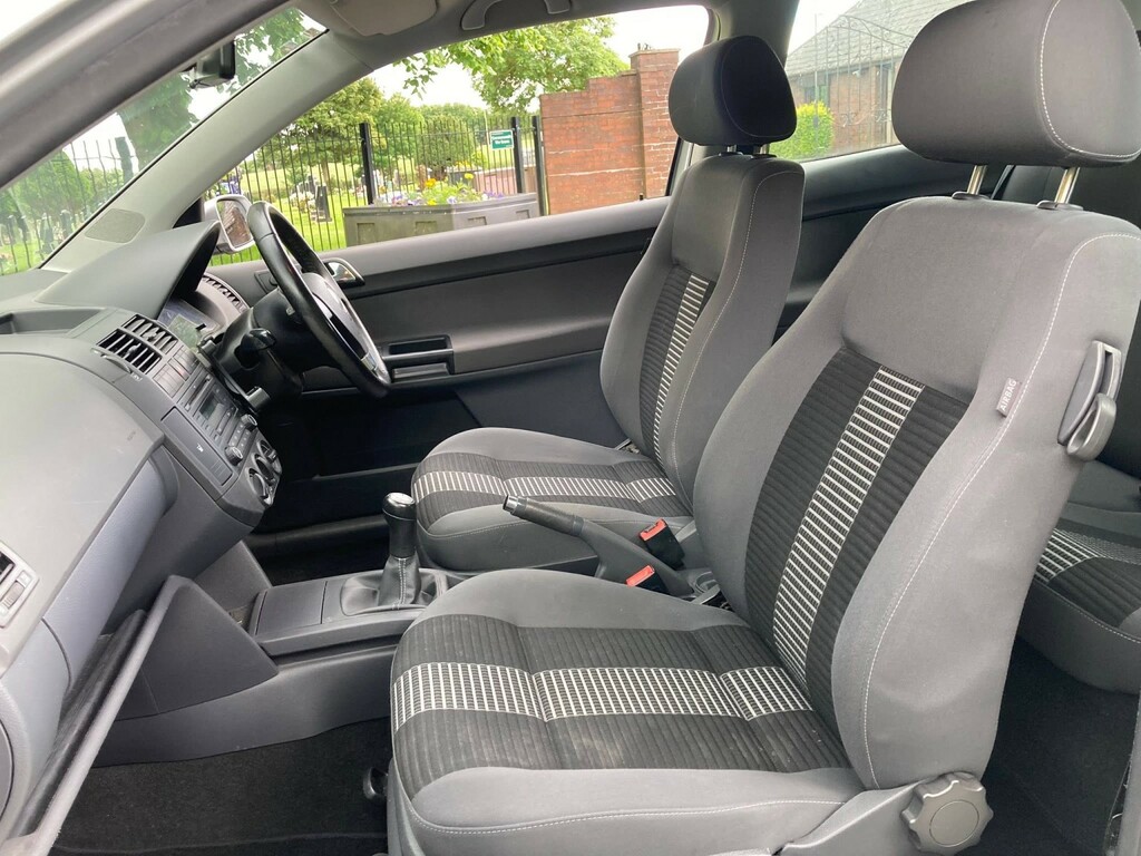 Volkswagen Polo 1.2 Match Silver #3