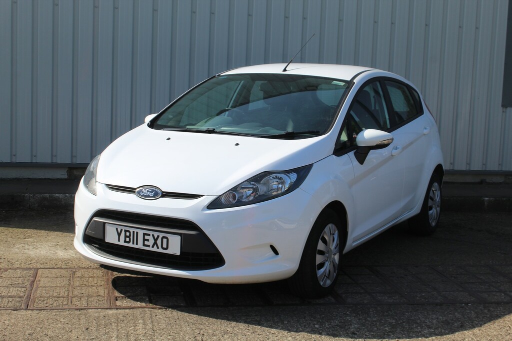 Ford Fiesta Hatchback 1.6 Tdci Econetic Dpf 2011 YB11EXO White #3