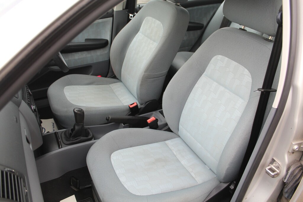 Skoda Fabia Red #9