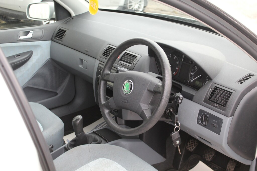 Skoda Fabia Red #13