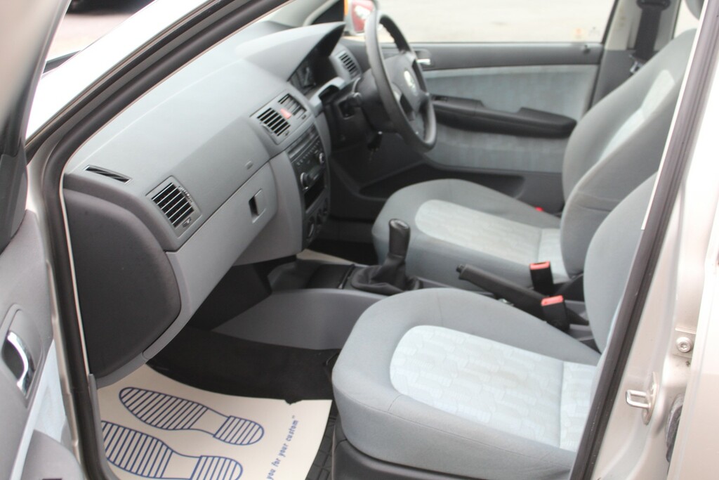 Skoda Fabia Red #16
