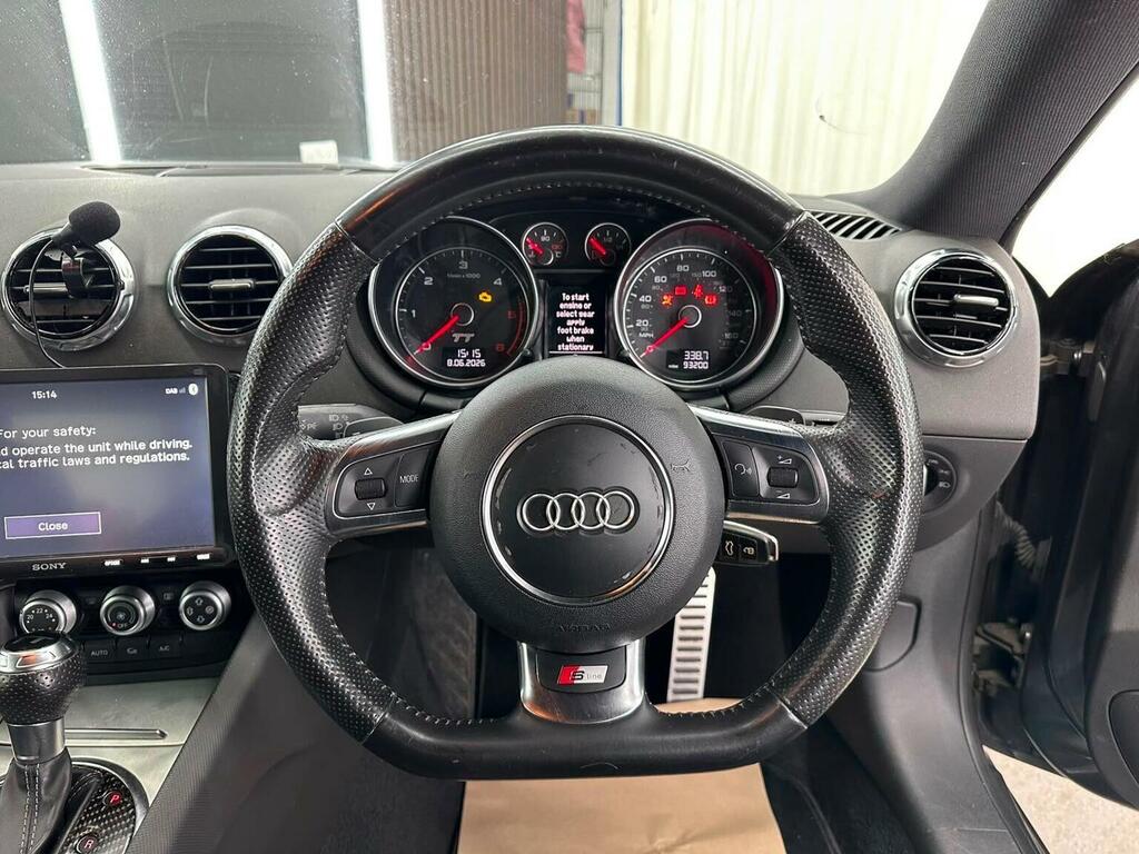 Audi TT 2.0T Fsi Black Edition Red #24