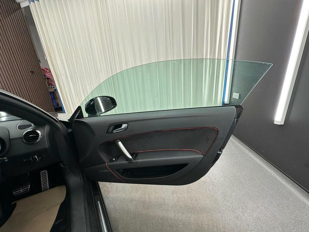 Audi TT 2.0T Fsi Black Edition Red #11