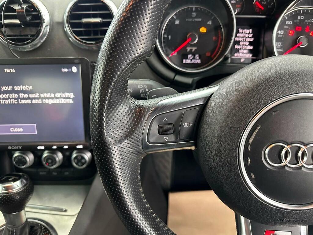 Audi TT 2.0T Fsi Black Edition Red #25